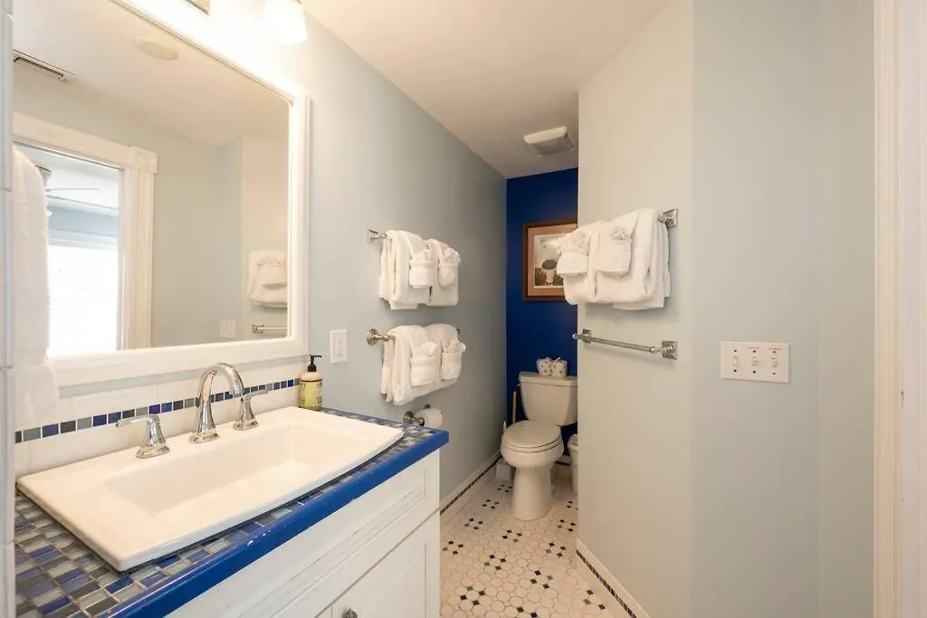 Just Steps To Duval- Sleeps 10- Heated Pool House Villa Key West 0*,  United States
