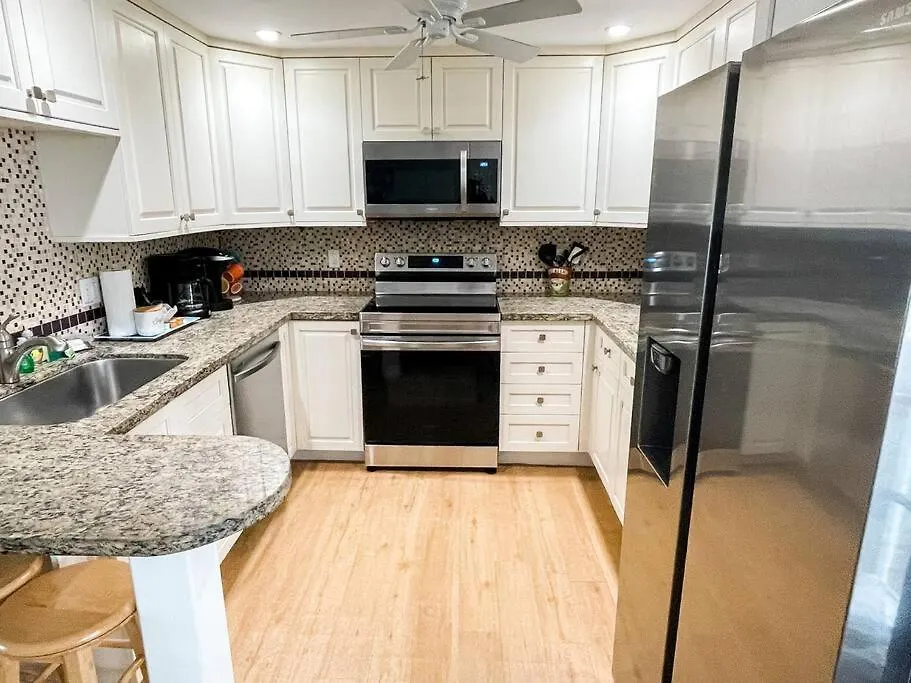 Just Steps To Duval- Sleeps 10- Heated Pool House Villa Key West 0*,  United States