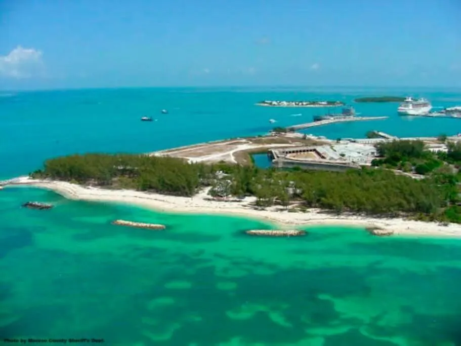 Holiday home Just Steps To Duval- Sleeps 10- Heated Pool House Villa Key West United States